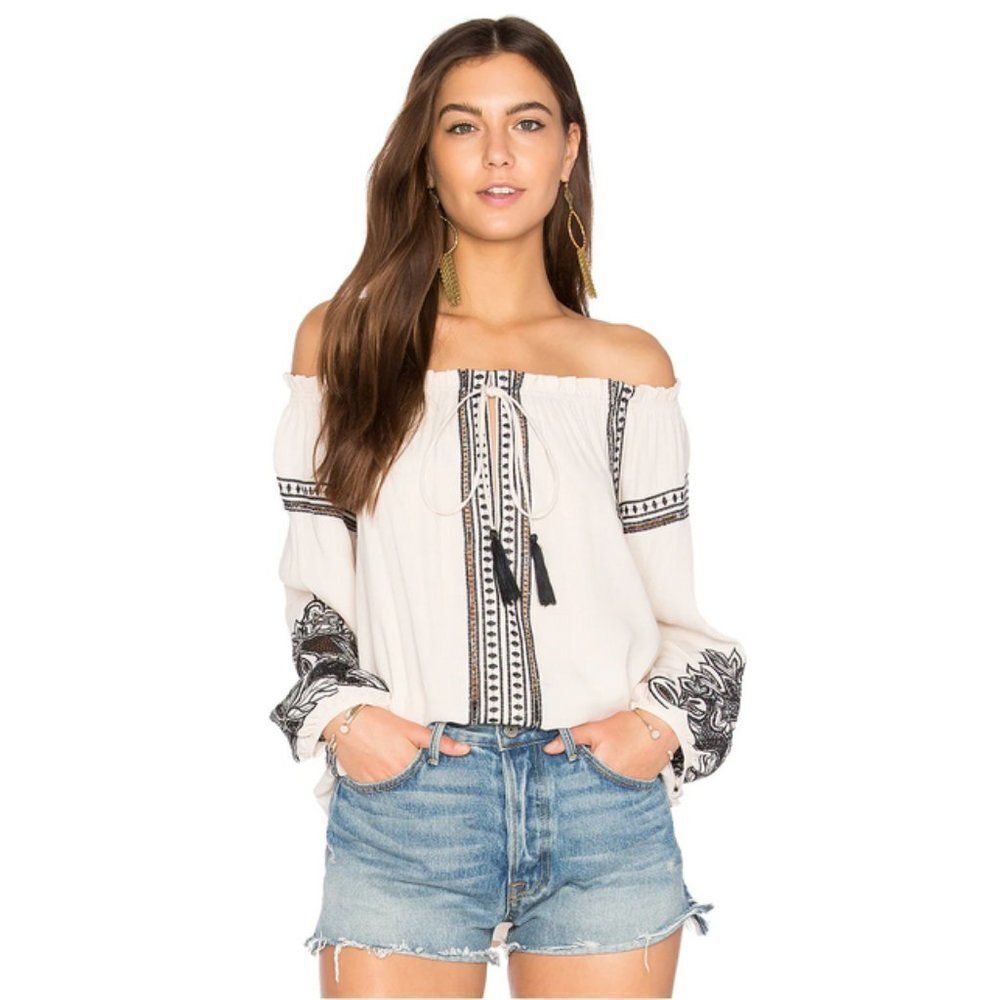 ASTR the Label 'Jessa' Top in Ecru